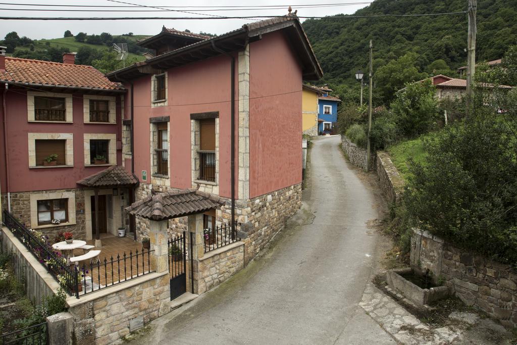 Apartamentos La Regoria Arenas De Cabrales Luaran gambar
